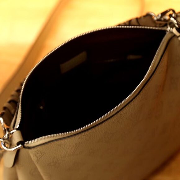 Louis Vuitton Babylone Chain BB M53913 - Image 9