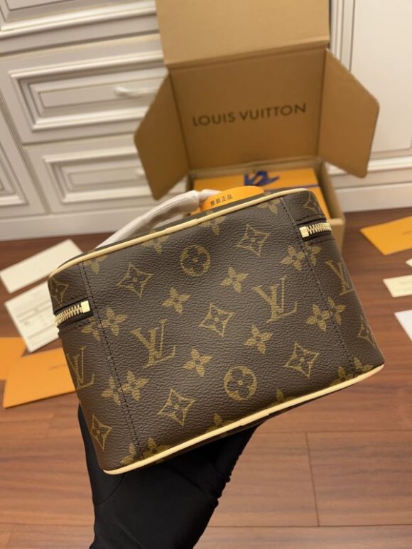 Louis Vuitton Nice Mini handbag 20cm M44495 - Image 7
